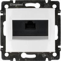 Розетка компьютерная RJ45 Legrand Valena 5e кат UTP белая 774230