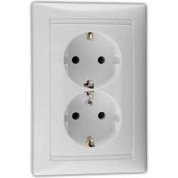 Розетка 2x2К+З Legrand Valena 16A 250V с/з винтовой зажим белая 774400