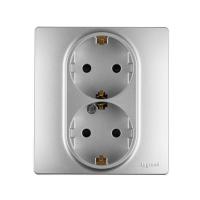 Розетка 2X2К+З Legrand Etika 16A 250V с/з со шторками безвинтовой зажим немецкий стандарт алюминий 672433