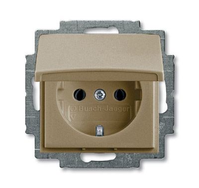 Розетка ABB Basic55 Schuko с/з 16A 250V IP44 с крышкой безвинтовой зажим шампань 2CKA002018A1501 Розетка ABB Basic55 Schuko с/з 16A 250V IP44 с крышкой безвинтовой зажим шампань 2CKA002018A1501
