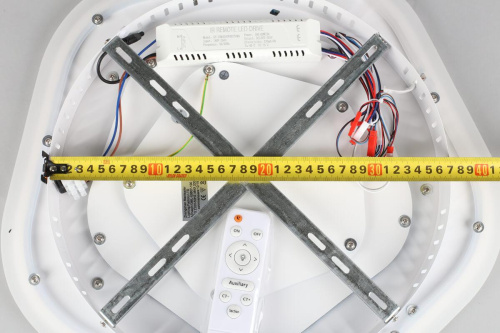 Потолочный светодиодный светильник Omnilux Galatina OML-08807-190