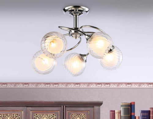 Потолочная люстра Ambrella light Traditional TR3198