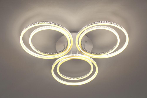 Потолочная светодиодная люстра Escada 10241/6LED