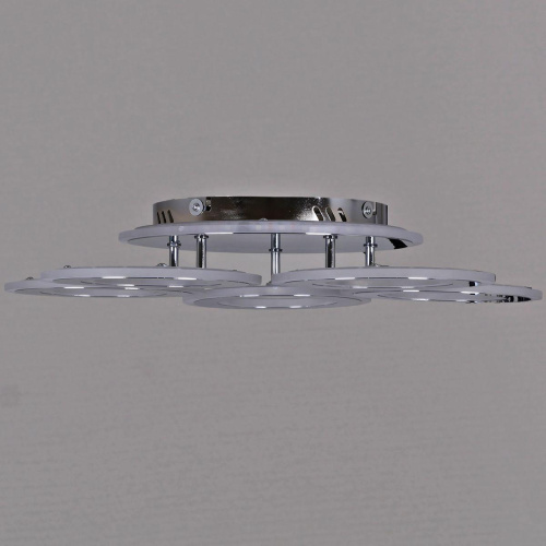 Потолочная светодиодная люстра Reluce 20535-0.3-5+1 CR