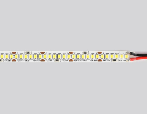 Светодиодная лента Ambrella Light 20W/m 240LED/m 2835SMD дневной белый 5M GS3402