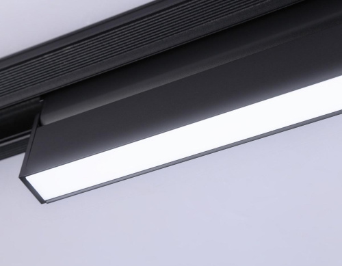 Трековый светодиодный светильник Ambrella light Track System Magnetic GL4062