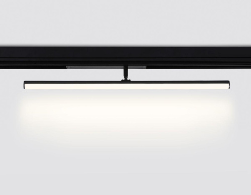 Трековый светодиодный светильник Ambrella Light Track System Magnetic 220V GL1361