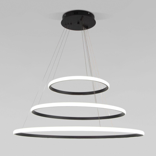 Подвесной светодиодный светильник Eurosvet Collars 90264/3 черный Подвесной светодиодный светильник Eurosvet Collars 90264/3 черный