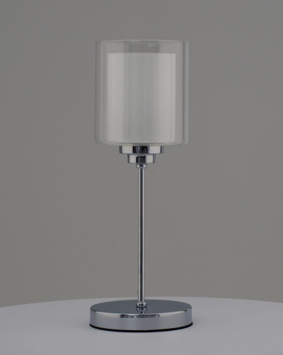 Настольная лампа Moderli Maximilian V11132-1T