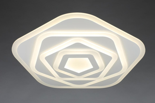 Потолочный светодиодный светильник с пультом ДУ Omnilux Monteluro OML-05407-120