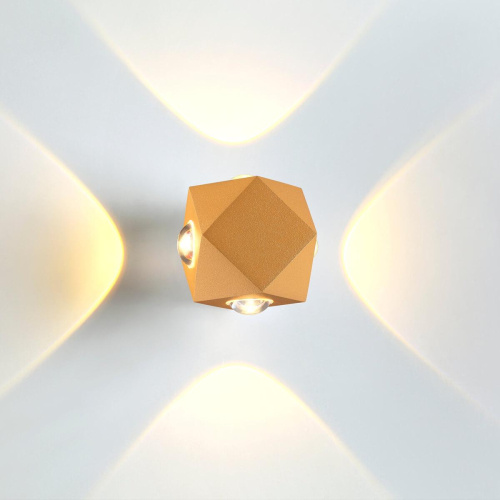 Уличный настенный светодиодный светильник Odeon Light Hightech Diamanta 4220/8WL Уличный настенный светодиодный светильник Odeon Light Hightech Diamanta 4220/8WL