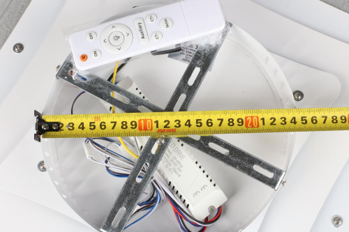 Потолочный светодиодный светильник Omnilux Arzano OML-08437-187