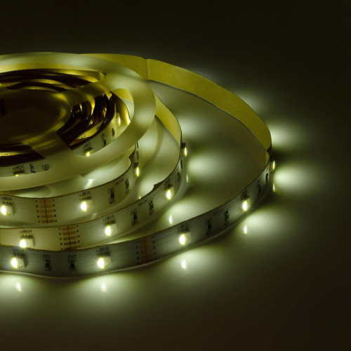 Светодиодная лента Apeyron 7,2W/m 30Led/m 5050SMD разноцветная 5M 100BL Светодиодная лента Apeyron 7,2W/m 30Led/m 5050SMD разноцветная 5M 100BL