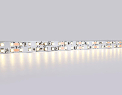 Светодиодная лента Ambrella Light 24W/m 240LED/m 2835SMD теплый белый 5M GS1701