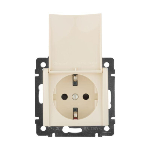 Розетка 2К+3 Legrand Valena 16A 250V с/з с крышкой винтовой зажим слоновая кость 774322