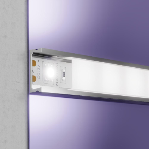 Светодиодная лента Maytoni Technical 14,4W/m 60LED/m 5050SMD холодный белый 5M 10130 Светодиодная лента Maytoni Technical 14,4W/m 60LED/m 5050SMD холодный белый 5M 10130