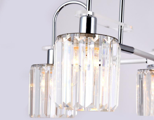 Потолочная люстра Ambrella light Traditional TR5899