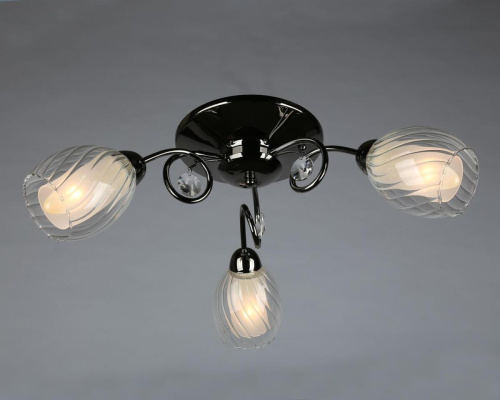 Потолочная люстра Omnilux OML-31607-03