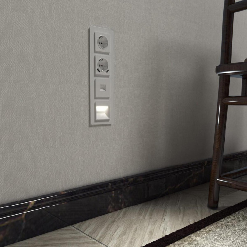 Розетка с заземлением, безвинтовой зажим Werkel белый W1171301 4690389155321