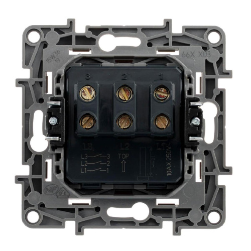 Выключатель трехклавишный Legrand Etika 10A 250V белый 672213