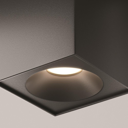 Потолочный светильник Maytoni Sirius C030CL-01B