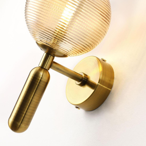 Бра Favourite Idem 2723-1W Бра Favourite Idem 2723-1W