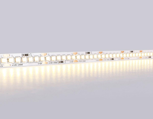 Светодиодная лента Ambrella Light 19,2W/m 240LED/m 2835SMD теплый белый 5M GS1501