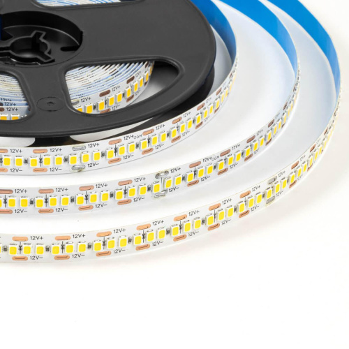 Светодиодная лента OGM 19,2W/m 240LED/m 2835SMD теплый белый 5M LSE-265