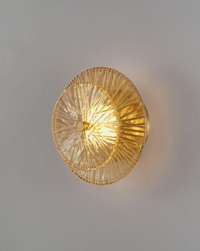 Настенный светодиодный светильник Moderli Brass V11022-WL