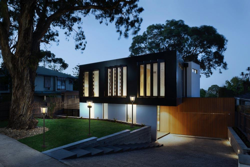 Уличный светильник Maytoni Faro O039FL-01B