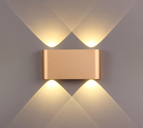 Настенный светодиодный светильник Odeon Light Magnum 3893/4WL