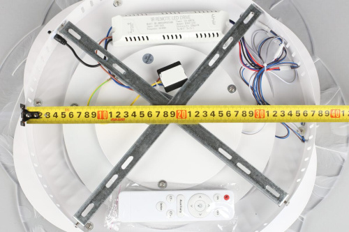 Потолочный светодиодный светильник Omnilux Vercana OML-08607-140