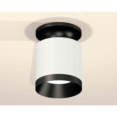 Комплект накладного светильника Ambrella light Techno Spot XS7401083 SWH/PBK белый песок/черный полированный (N7926, C7401, N7031) Комплект накладного светильника Ambrella light Techno Spot XS7401083 SWH/PBK белый песок/черный полированный (N7926, C7401, N7031)