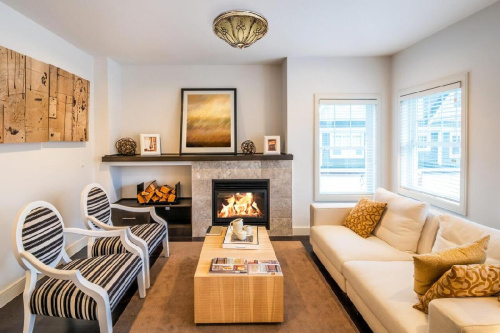 Уличный светильник Chiaro Айвенго 669011203