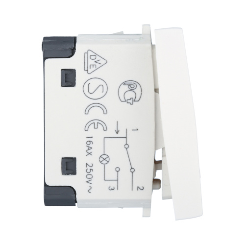 Переключатель LK Studio с двух мест, с индикатором 45х22,5мм (схема 6L) 16 A, 250 B (белый) LK45 850404-1