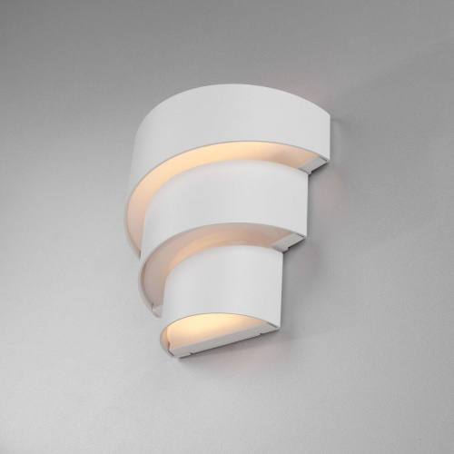 Уличный настенный светодиодный светильник Elektrostandard 1535 Techno LED Helix белый a039957 Уличный настенный светодиодный светильник Elektrostandard 1535 Techno LED Helix белый a039957