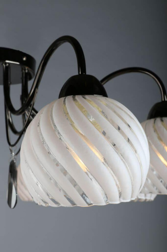 Потолочная люстра Omnilux OML-31707-08