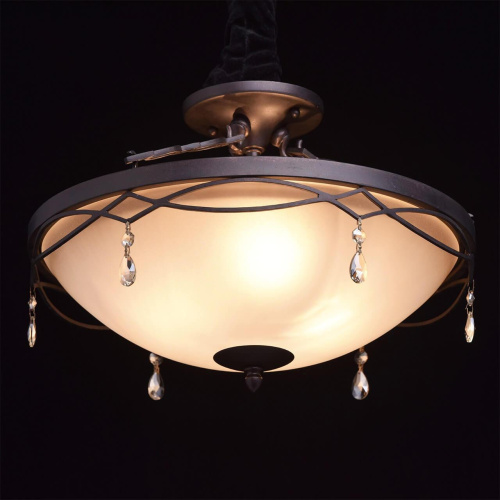 Потолочный светильник Chiaro Айвенго 382010703