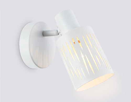 Настенно-потолочный спот Ambrella light TRADITIONAL TR8663