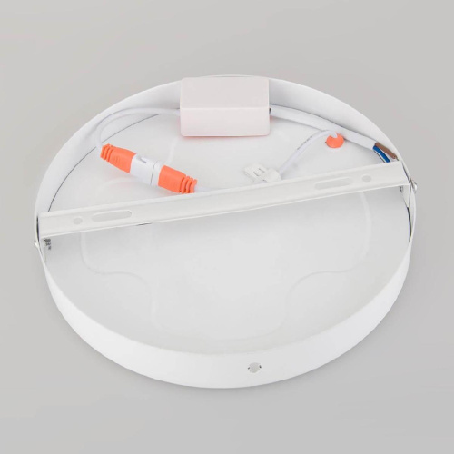 Потолочный светодиодный светильник Elektrostandard DLR034 18W 4200K a043015 Потолочный светодиодный светильник Elektrostandard DLR034 18W 4200K a043015