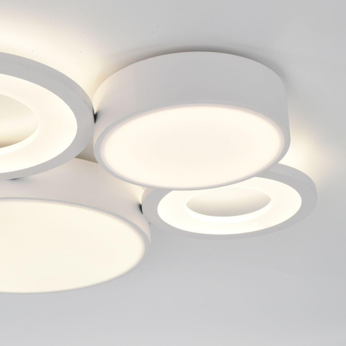 Потолочный светодиодный светильник Escada Streamline 10286/4LED Потолочный светодиодный светильник Escada Streamline 10286/4LED