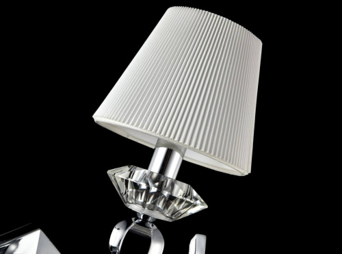Бра Maytoni Smusso MOD560-01-N Бра Maytoni Smusso MOD560-01-N