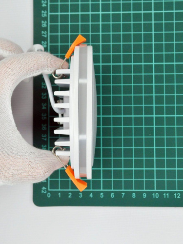 Встраиваемый светодиодный светильник Elvan VLS-109R-18W-WW-Wh