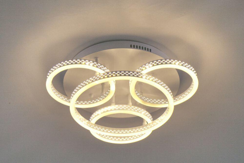 Потолочная светодиодная люстра Escada 10240/4LED