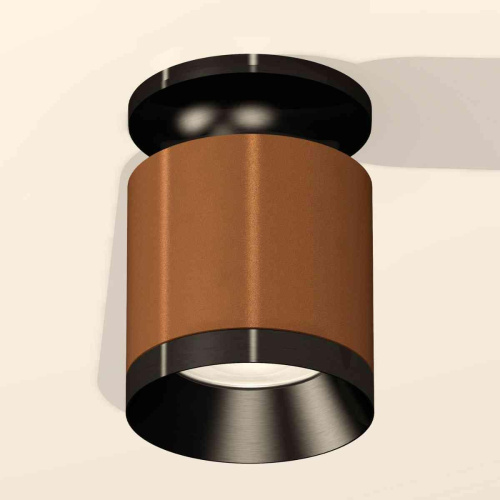 Комплект накладного светильника Ambrella light Techno Spot XS7404101 SCF/PBK кофе песок/черный полированный (N7926, C7404, N7031) Комплект накладного светильника Ambrella light Techno Spot XS7404101 SCF/PBK кофе песок/черный полированный (N7926, C7404, N7031)