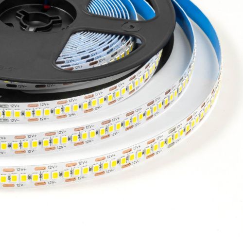 Светодиодная лента OGM 19,2W/m 240LED/m 2835SMD дневной белый 5M LSE-266