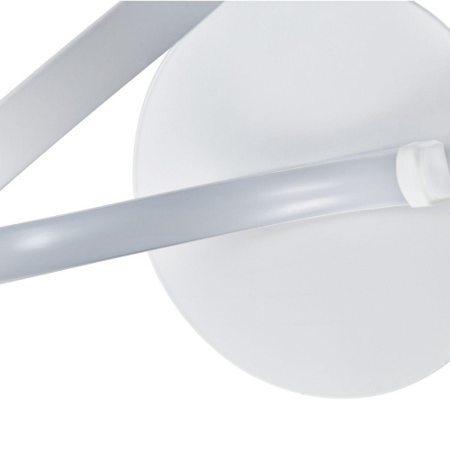 Настенный светильник Moderli Fly V2300-CL