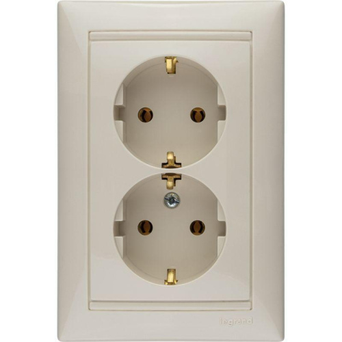 Розетка 2x2К+З Legrand Valena 16A 250V с/з винтовой зажим слоновая кость 774370