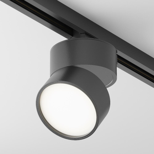 Трековый светодиодный светильник Maytoni Track lamps TR007-1-12W4K-B Трековый светодиодный светильник Maytoni Track lamps TR007-1-12W4K-B
