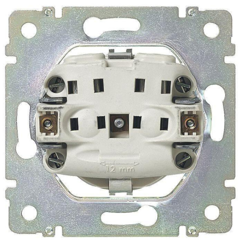 Розетка 2К+3 Legrand Valena 16A 250V с/з со шторками безвинтовой зажим слоновая кость 774122